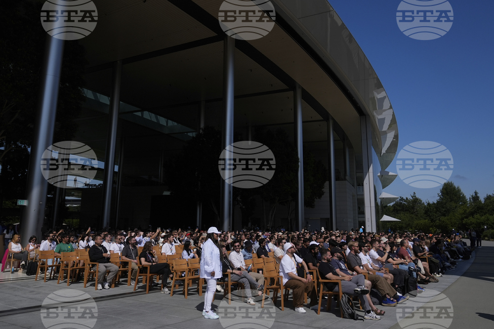 Apple Showcase