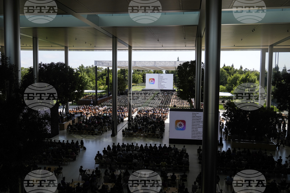 Apple Showcase