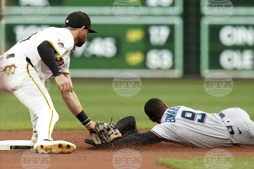 Marlins Pirates Baseball