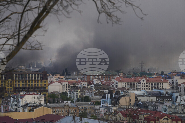 При руски удари в Украйна бяха убити осем души, заявиха украинските власти 