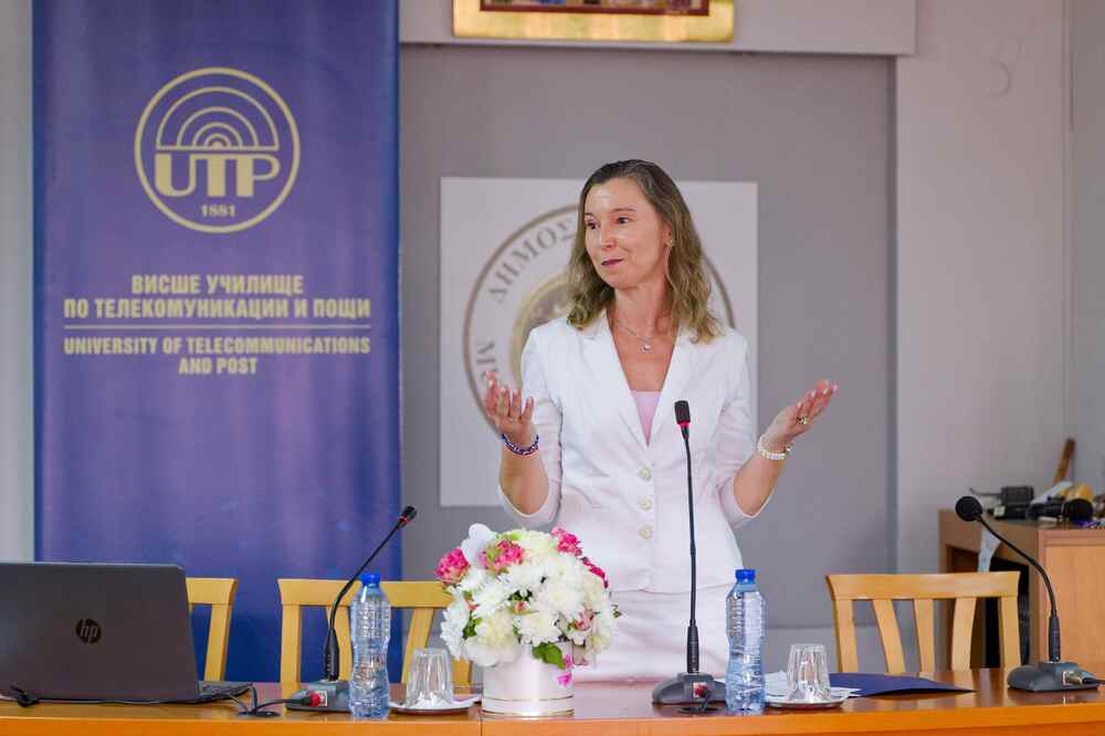 Ректорът на ВУТП проф. Темелкова откри VIII Международна лятна академия по лидерство в град Кавала