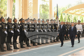 Узбекистан  - Румен Радев  - официално посрещане