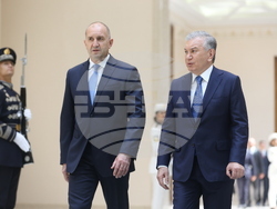 Узбекистан  - Румен Радев  - официално посрещане