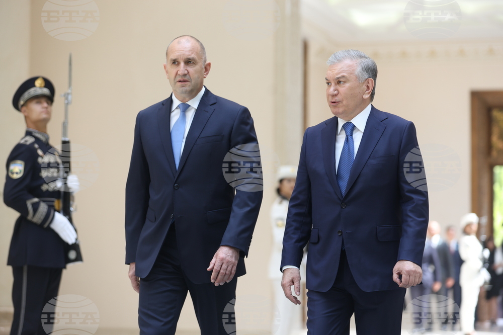 Узбекистан  - Румен Радев  - официално посрещане