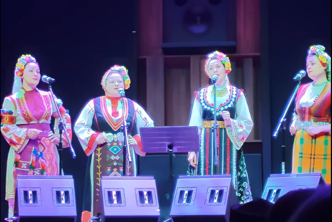 Женски квартет от Държавния фолклорен ансамбъл „Филип Кутев“ представи България на фестивала „Етно Порт“ в Познан, Полша