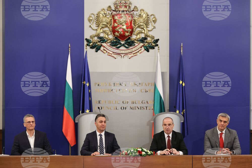 Government and Mobile Operators Sign Contracts Worth BGN 433.6 Mln to Develop Digital Networks