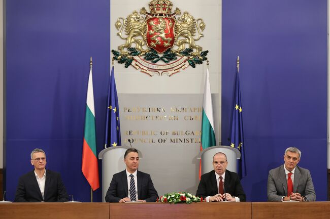 Government and Mobile Operators Sign Contracts Worth BGN 433.6 Mln to Develop Digital Networks across Bulgaria