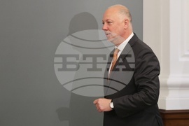 Министерски съвет - цифрови мрежи - договор - Росен Желязков