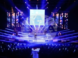 „Ахат“ се присъединяват към голямото турне на Б.Т.Р. в България. Снимка: Artvent