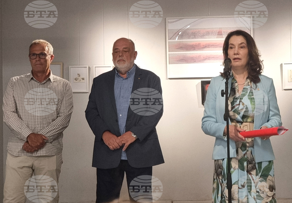 Български червен кръст - награждаване - плакат на тема „Оказване на първа помощ“