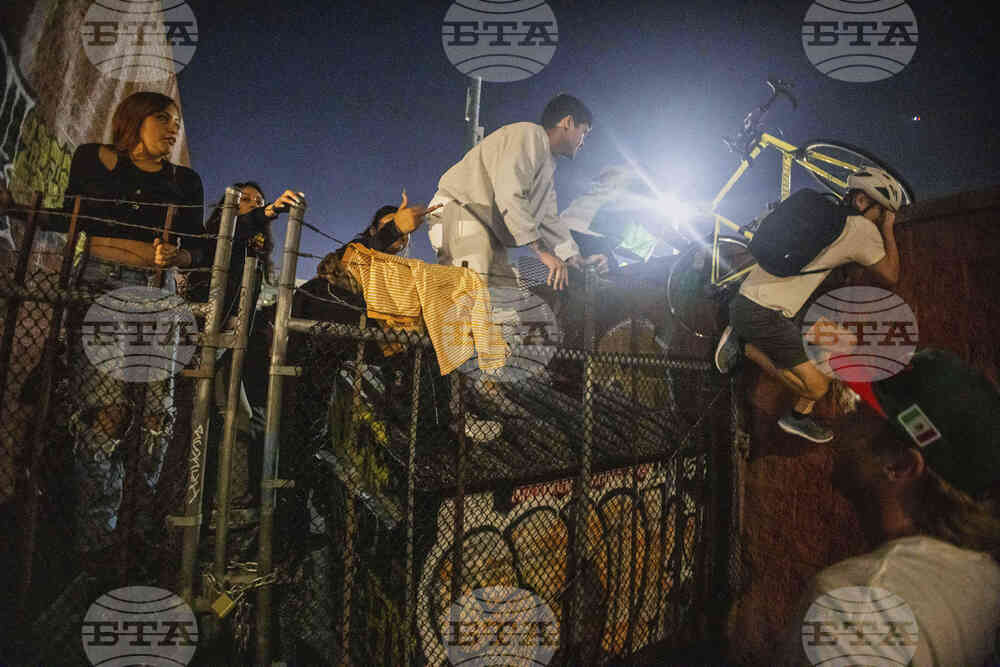 APTOPIX Immigration Raids Los Angeles