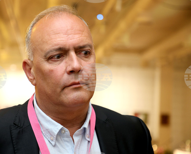 Развитието на културен туризъм у нас изисква създаване на национален календар на фестивалите, каза Васил Димитров от БФА