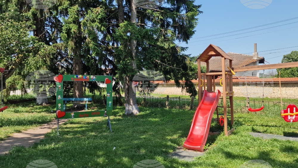 Село Ушинци - символи - инициатива