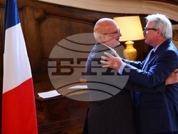 Френско посолство - Светослав Терзиев - награждаване