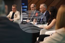 Кръгла маса "БАИТ в подкрепа на образованието" 2025