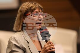 Кръгла маса "БАИТ в подкрепа на образованието" 2025