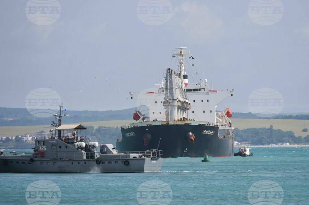 Stranded Liberian-flagged Ship Blocks Traffic for Large Vessels at Port of Burgas