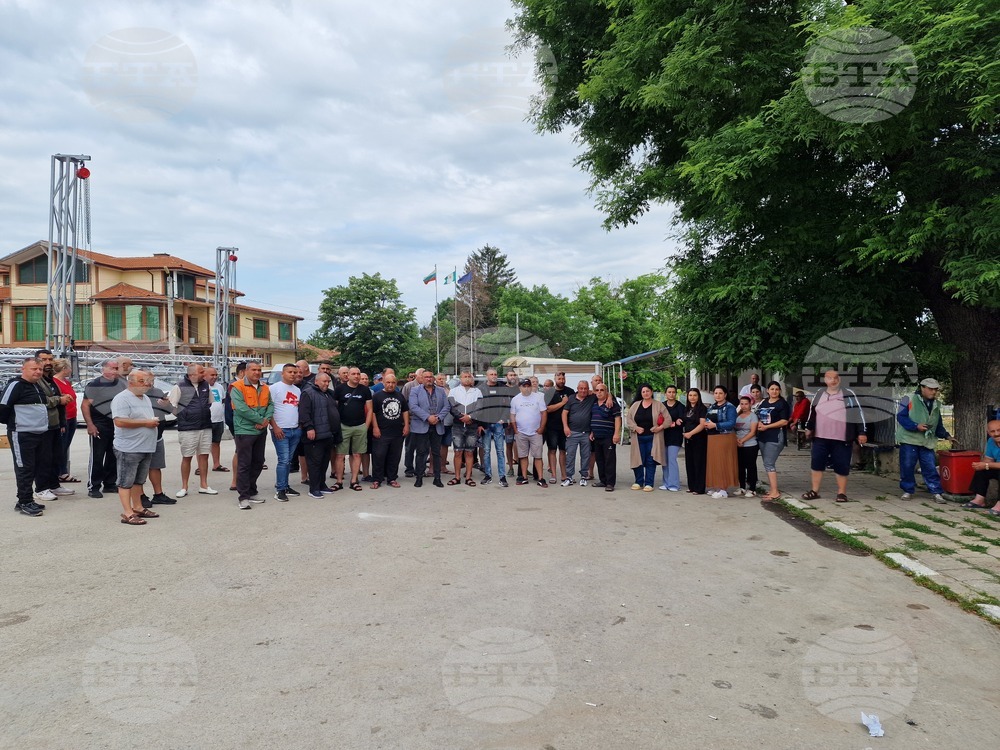Мирен протест организираха жителите на разградското село Ясеновец заради безводие