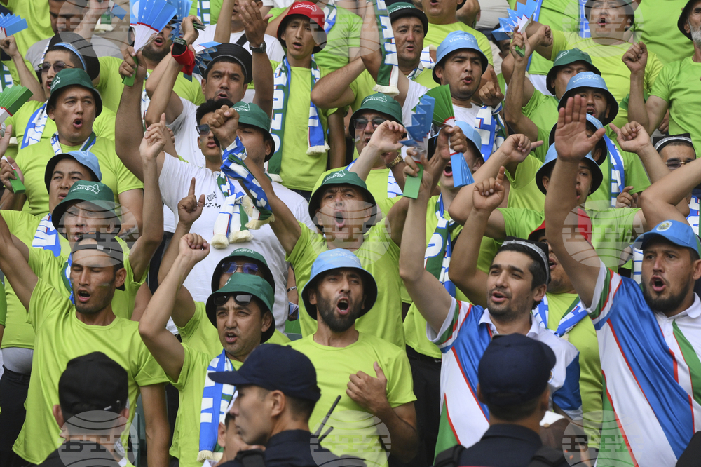 Uzbekistan Qatar WCup Soccer
