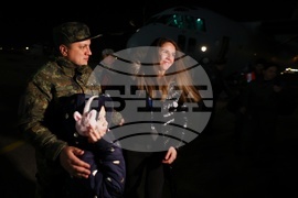 Летище "Враждебна" - самолет "Спартан“ - медици