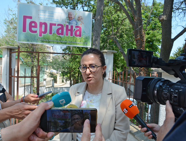 В общинския Дом за стари хора „Гергана“ към момента ще бъдат настанени четири лица от разкритите във Варна нерегламентирани места за настаняване на възрастни хора 