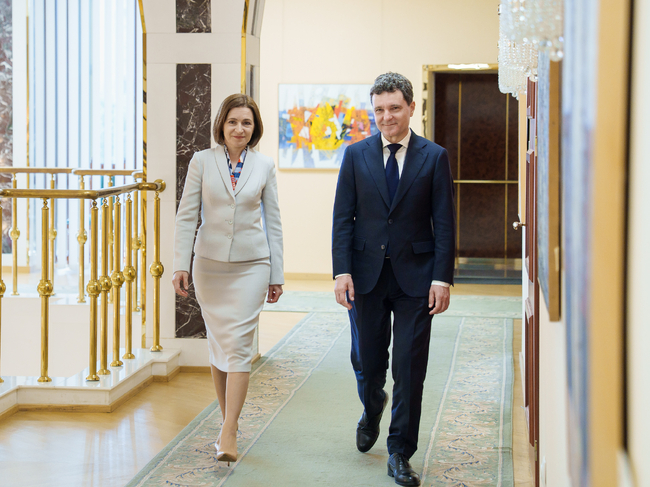 Република Молдова е суверенна държава и мнението на нейните граждани ще бъде уважавано от Румъния, заяви президентът Никушор Дан