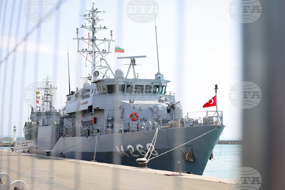 Задачи по разузнаване и наблюдение изпълняват корабите от Противоминната група в Черно море