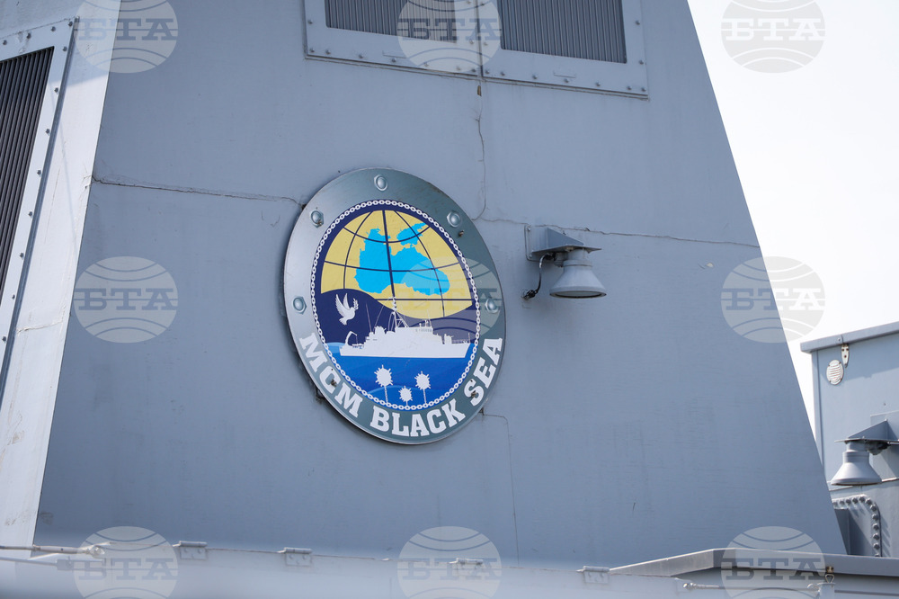 Румъния, България и Турция трябва да разширят дейността на противоминната си група в Черно море, каза румънският министър на отбраната