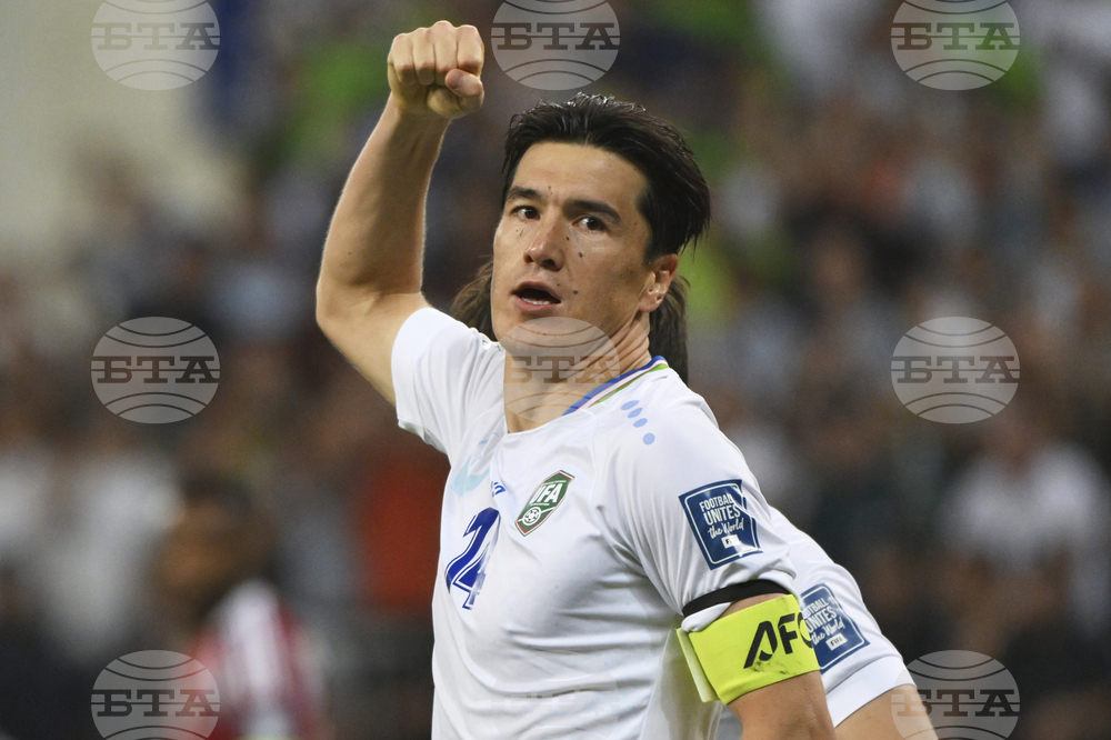 Uzbekistan Qatar WCup Soccer