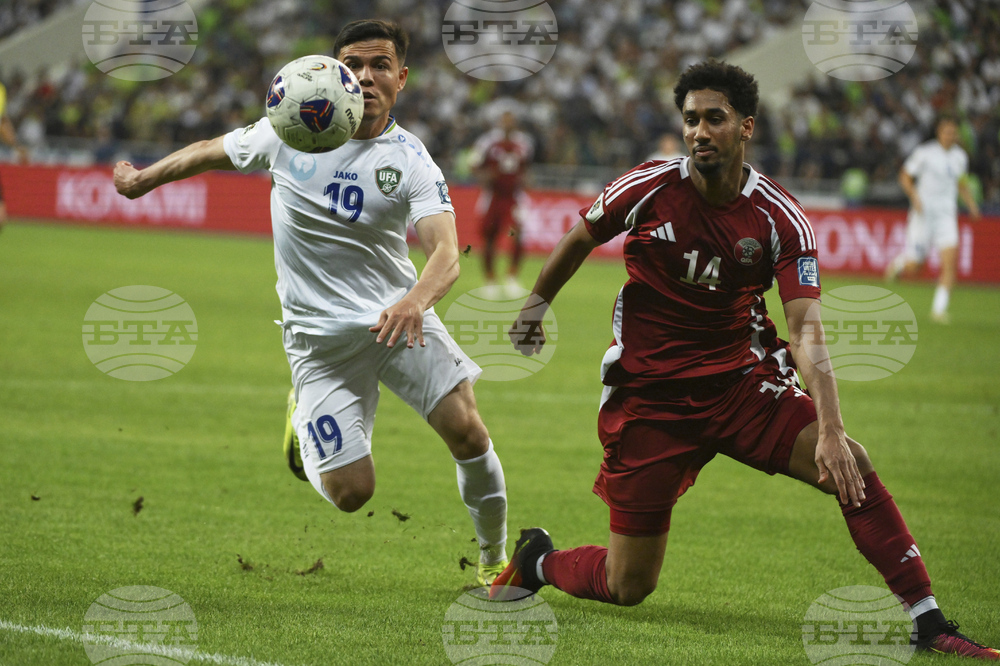 Uzbekistan Qatar WCup Soccer