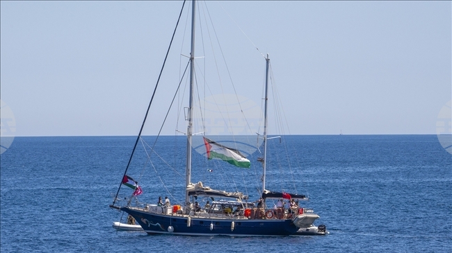 АА: Турското външно министерство съобщи, че гражданите на борда на яхтата „Мадлийн“ са под внимателно наблюдение