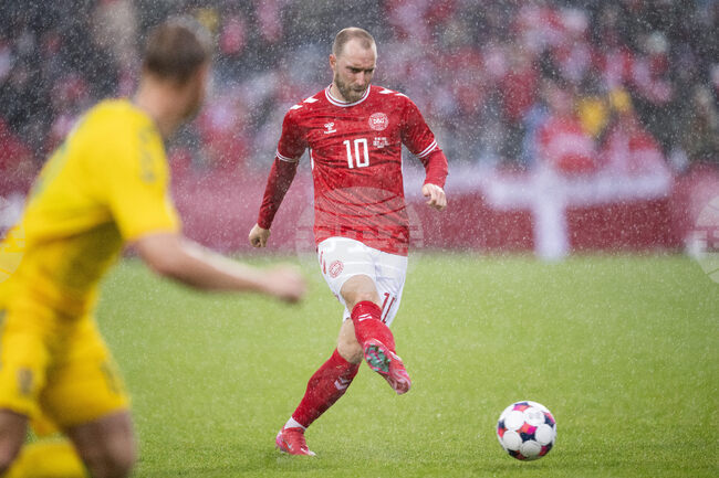 Кристиан Ериксен се завърна в националния отбор на Дания след преминаването си във Волфсург