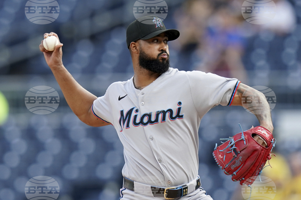 Marlins Pirates Baseball