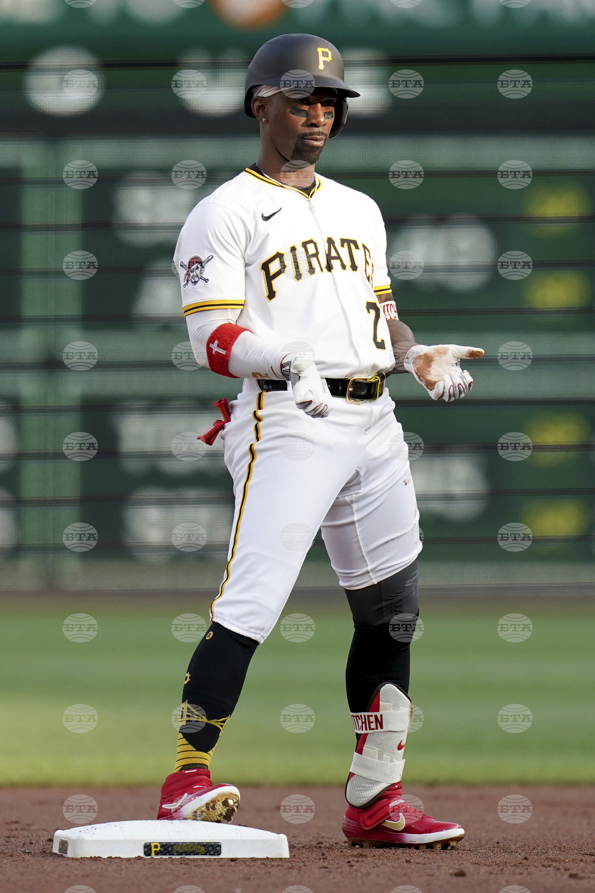 Marlins Pirates Baseball