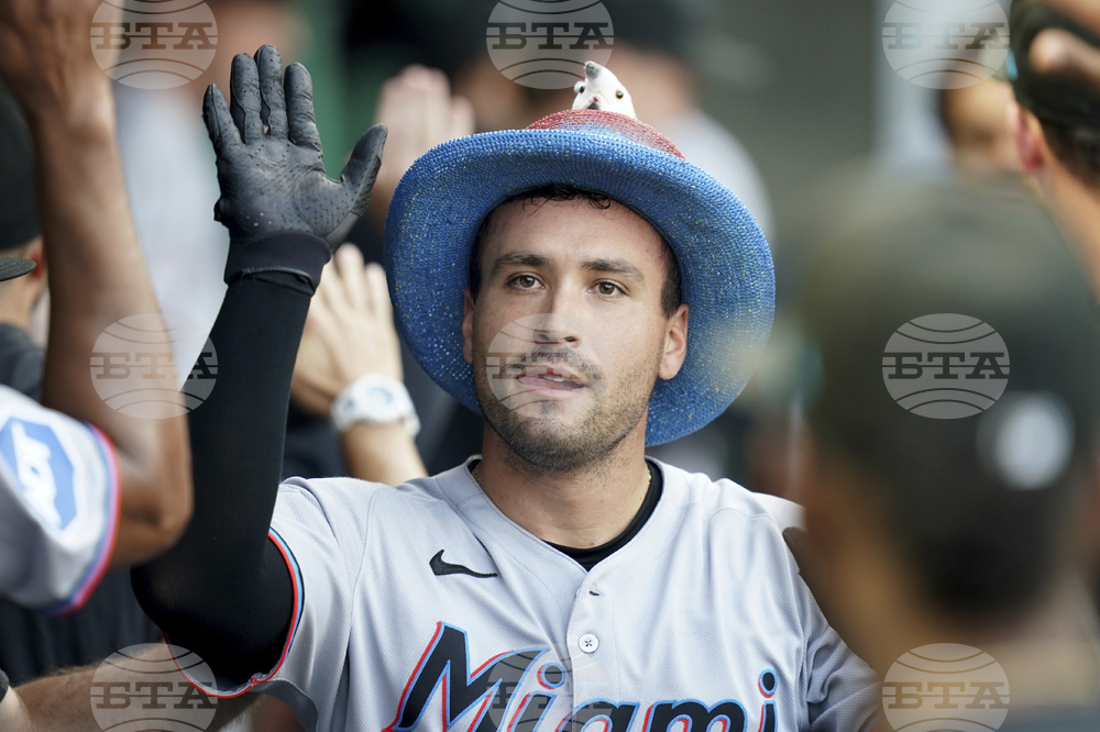 Marlins Pirates Baseball