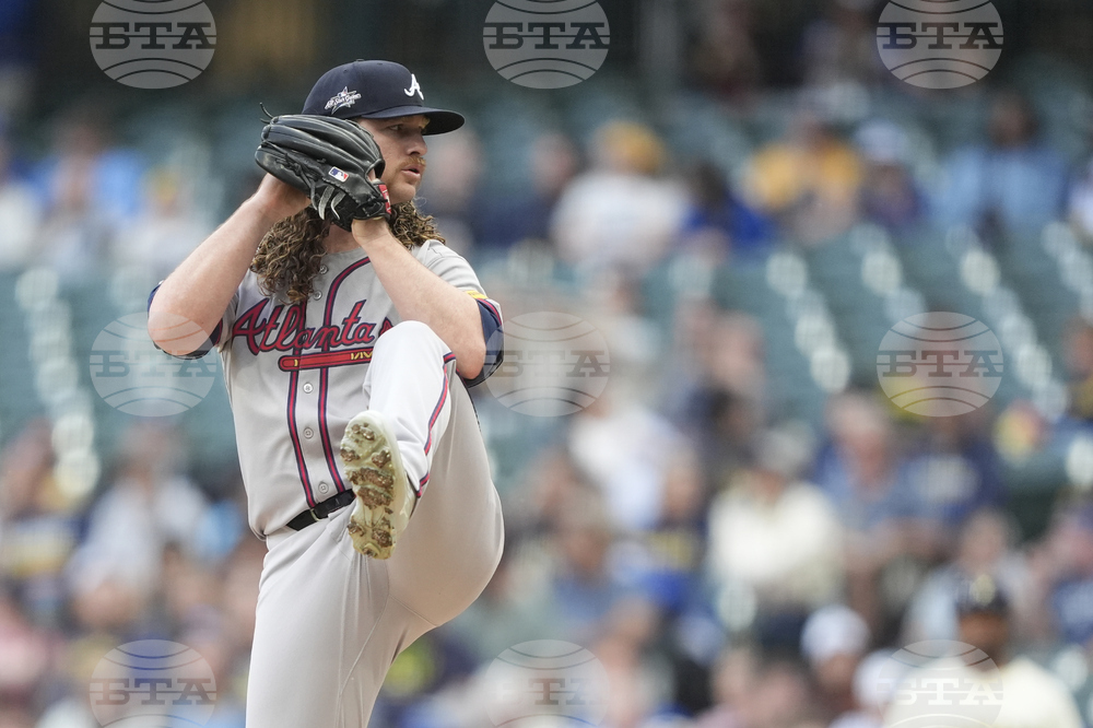 Braves Brewers Baseball