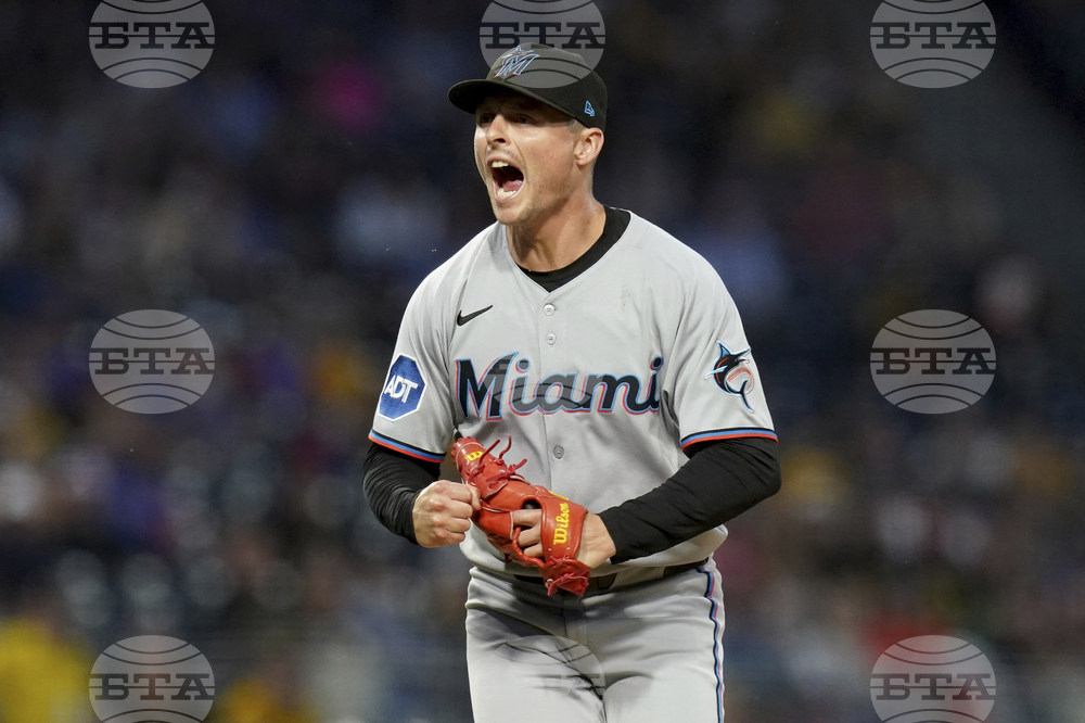 Marlins Pirates Baseball