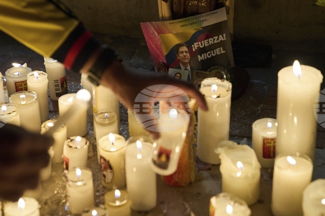 Колумбийският кандидат за президент Мигел Урибе, който бе прострелян преди два месеца, тази сутрин почина в болница