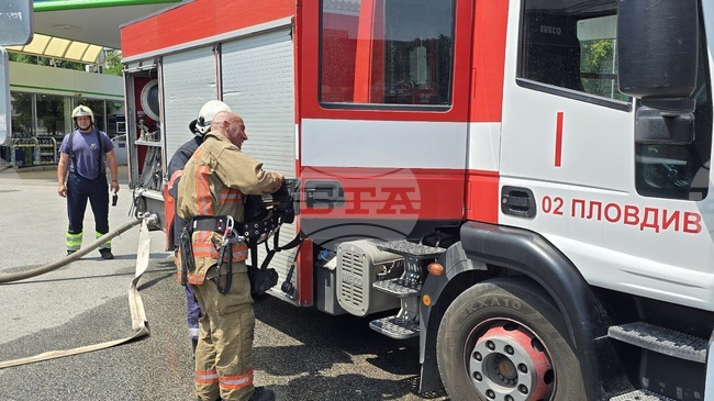 Автобус на градския транспорт в Пловдив се запали в движение, няма пострадали