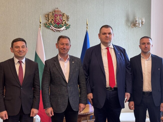 Делян Пеевски, лидер на ДПС и ПГ на ДПС-НОВО НАЧАЛО включи общините на ДПС Мадан и Кирково към стратегията “Ново начало за развитие на регионите”