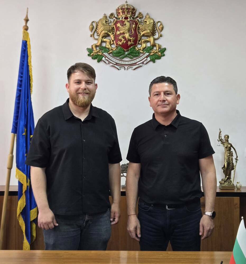 Първият стипендиант на Община Главиница вече работи като лекар в града