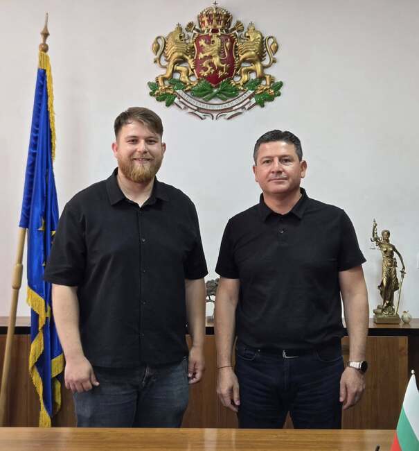 Първият стипендиант на Община Главиница вече работи като лекар в града