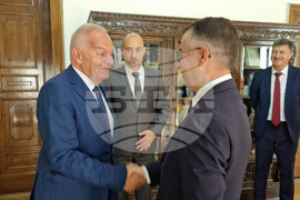 Румъния - бюст-паметник на Стефан Караджа - споразумение - подписване