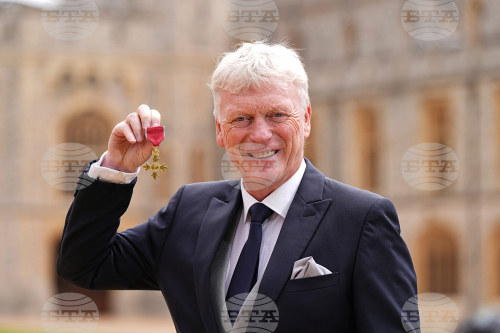 Мениджърът на Евертън Дейвид Мойс е бил на рожден ден на внука си, когато са го уведомили, че ще получи Ордена на Битанската империя