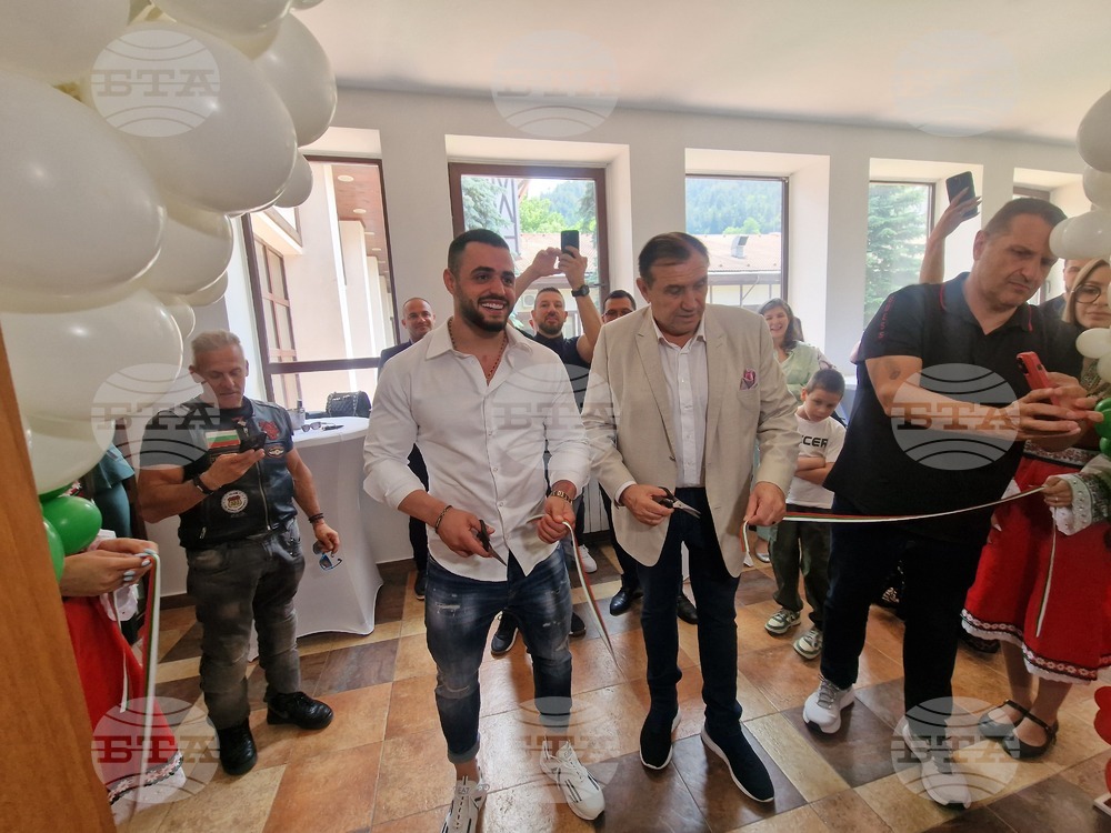 В Девин бе открита специална тренировъчна зала на името на олимпийския шампион във вдигането на тежести Карлос Насар