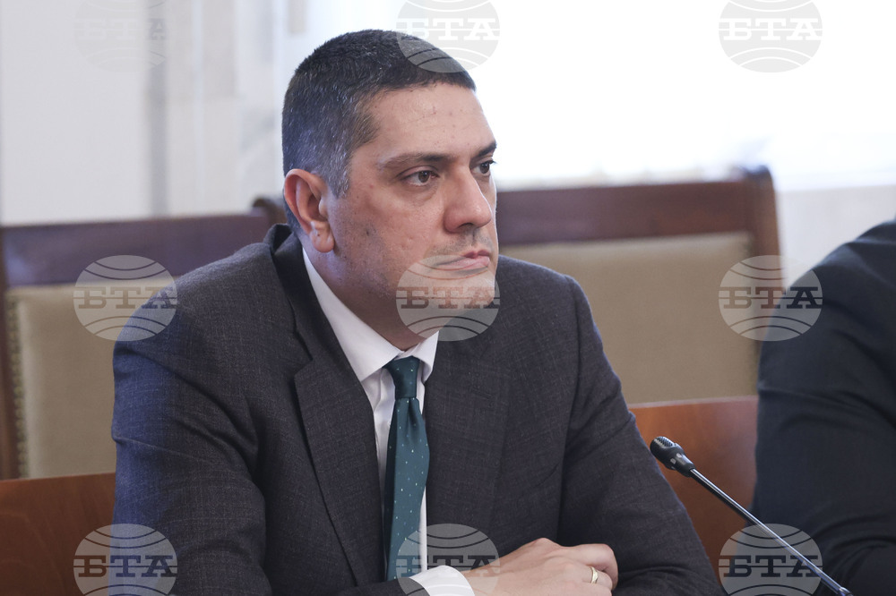 Парламент - Комисия по отбрана - заседание