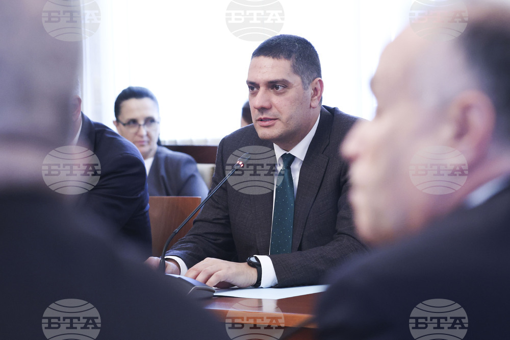 Парламент - Комисия по отбрана - заседание