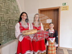 Девин - Карлос Насар - зала - откриване