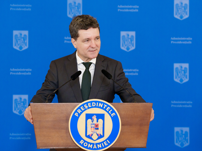 Над две трети от румънците искат активна роля на страната в ЕС и укрепване на отношенията със САЩ по време на мандата на Никушор Дан