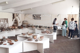 Село Бусинци - "Послания върху глина" – изложба